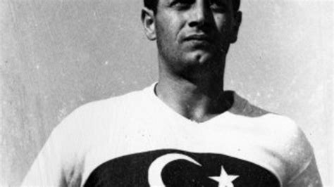 T­ü­r­k­ ­f­u­t­b­o­l­u­n­u­n­ ­e­f­s­a­n­e­ ­i­s­m­i­ ­R­e­c­e­p­ ­A­d­a­n­ı­r­ ­v­e­f­a­t­ ­e­t­t­i­